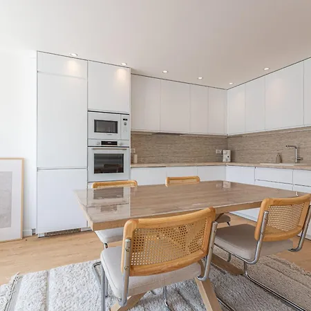 Sublime 3 Pieces Entierement Renove Dans Le Centre De Apartment