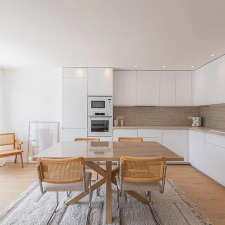 Sublime 3 Pieces Entierement Renove Dans Le Centre De Apartment